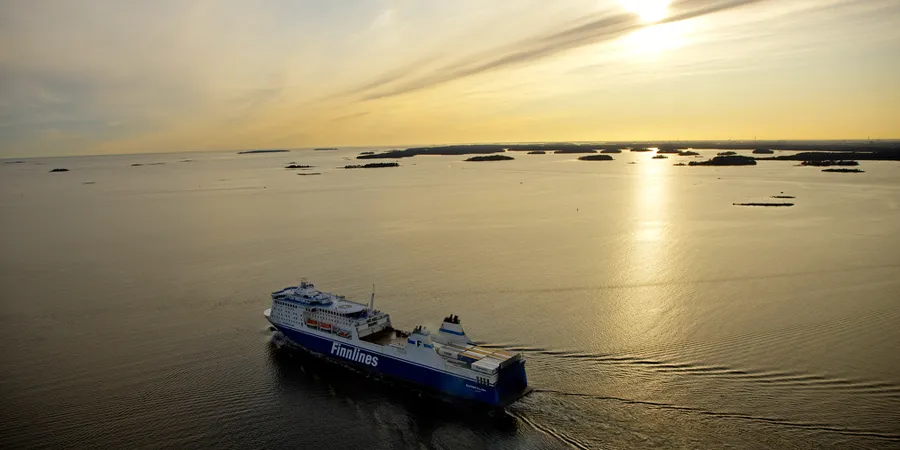 Sunset Finnlines 